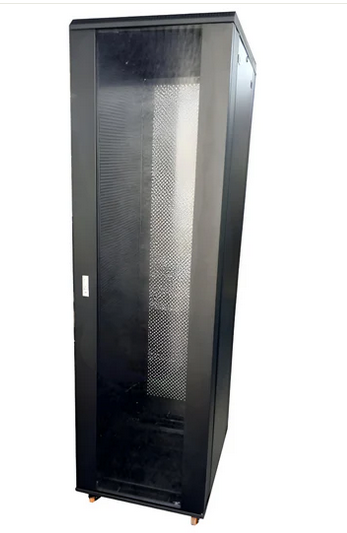 RACK GABINETE 42U CERRADO METALNET PUERTA DE VIDRIO